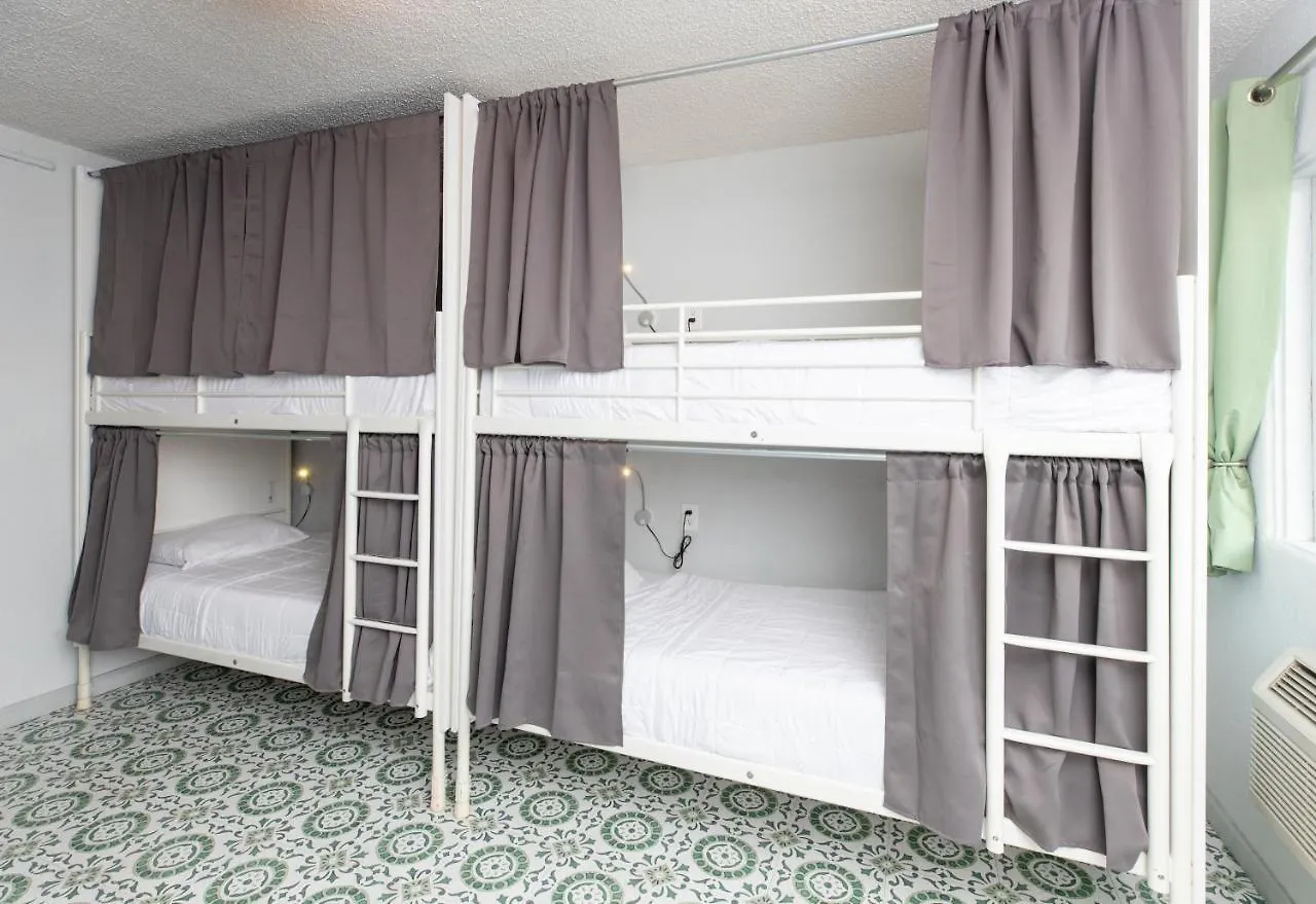 Bungalows Hostel Las Vegas
