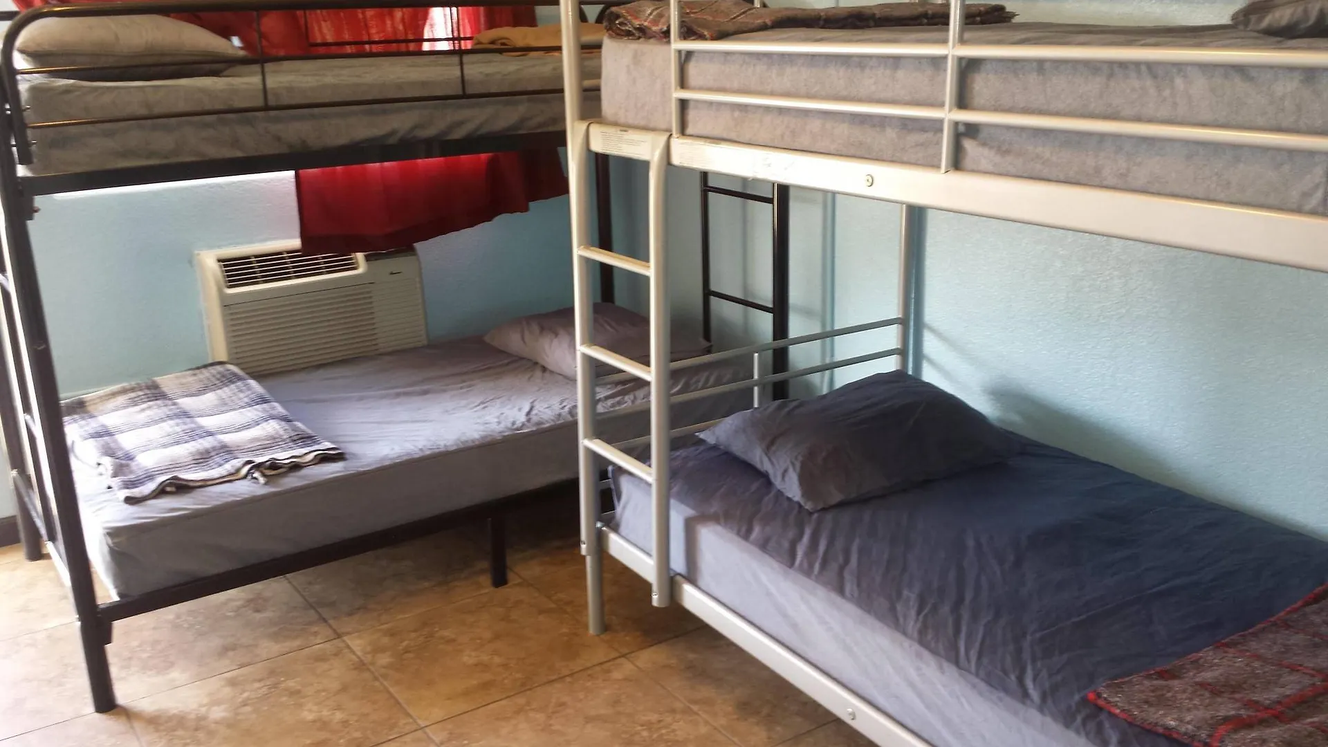 Bungalows Hostel Las Vegas
